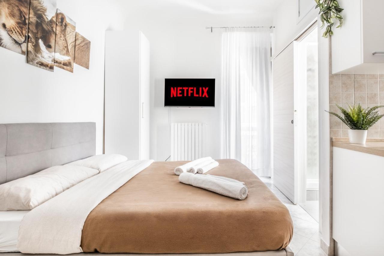 Pretty House Navigli-Duomo Netflix & Design Apartment Milano Exterior foto