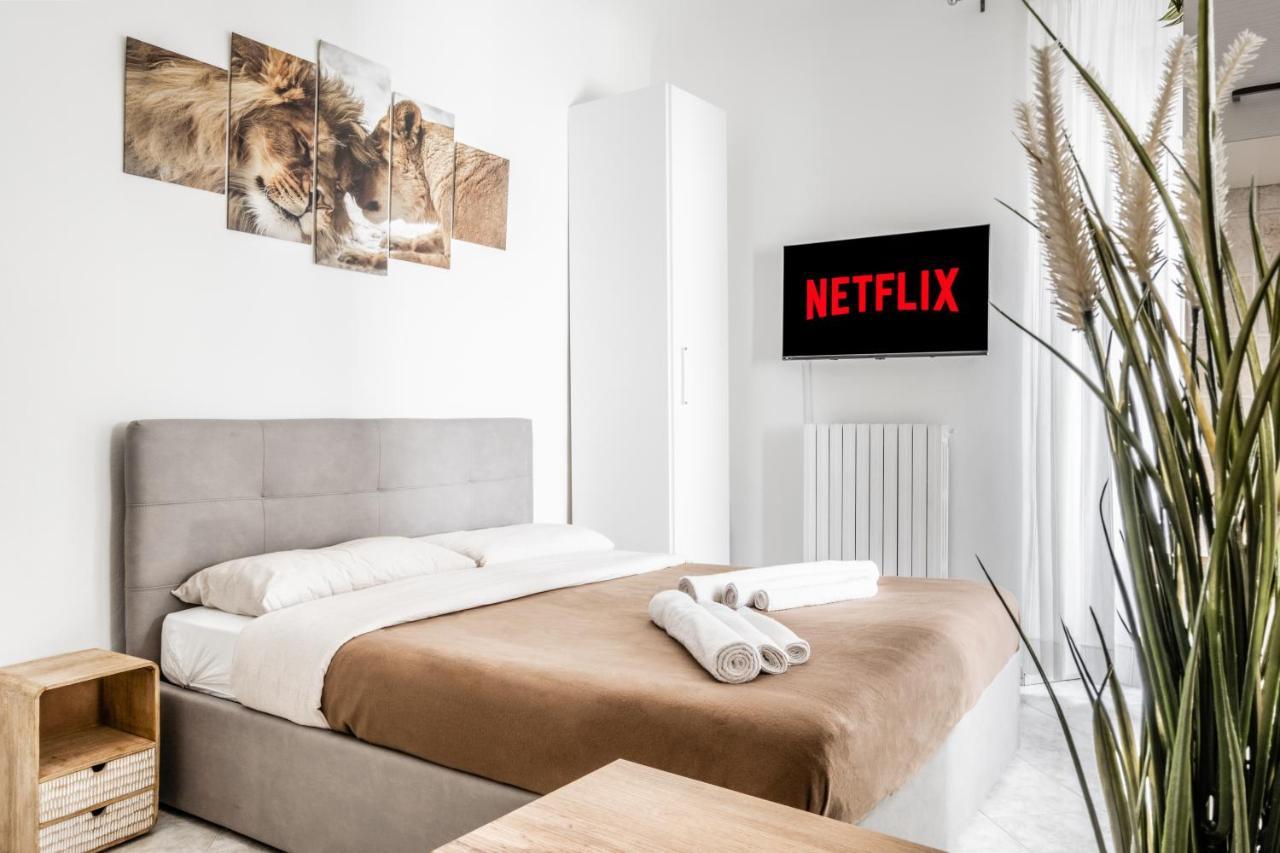Pretty House Navigli-Duomo Netflix & Design Apartment Milano Exterior foto